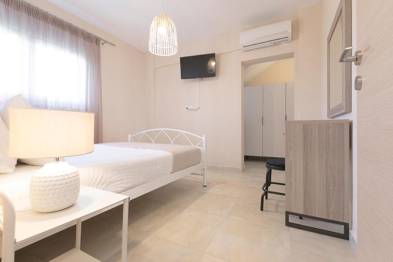 Palm Tree Apartments #Feelslikehome Ormos Panagias Luaran gambar